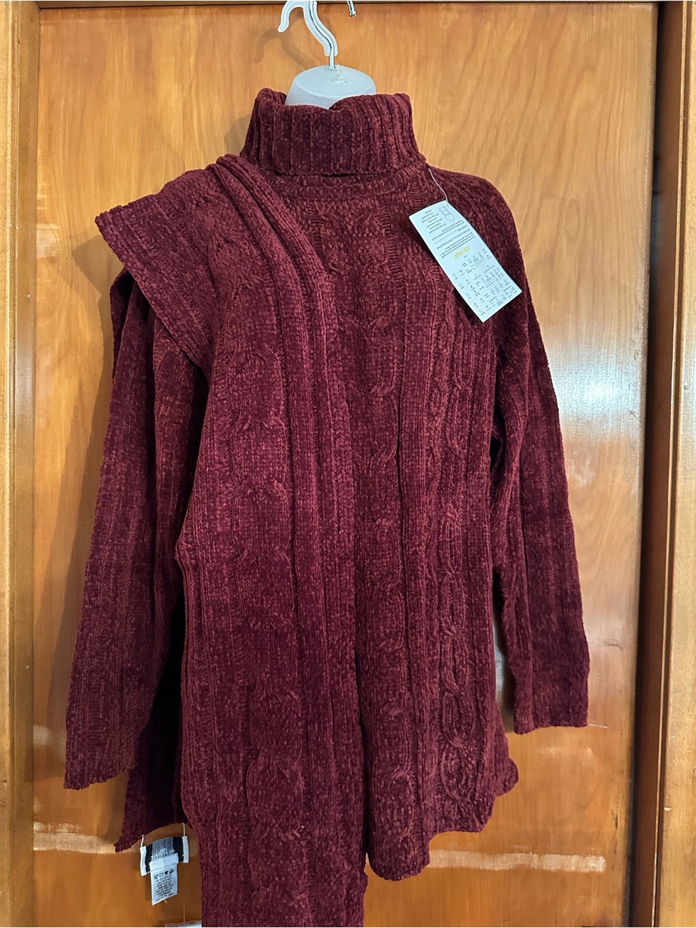 Stan Herman Chenille Cable Knit Sweater Scarf Set L NWT